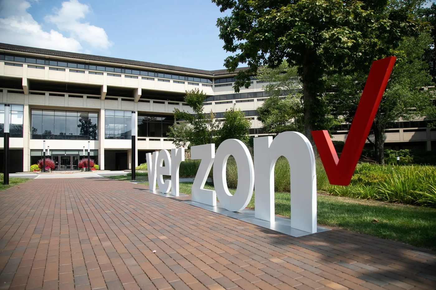 Verizon Basking Ridge campus pneumatic controls compressor plant, NJ